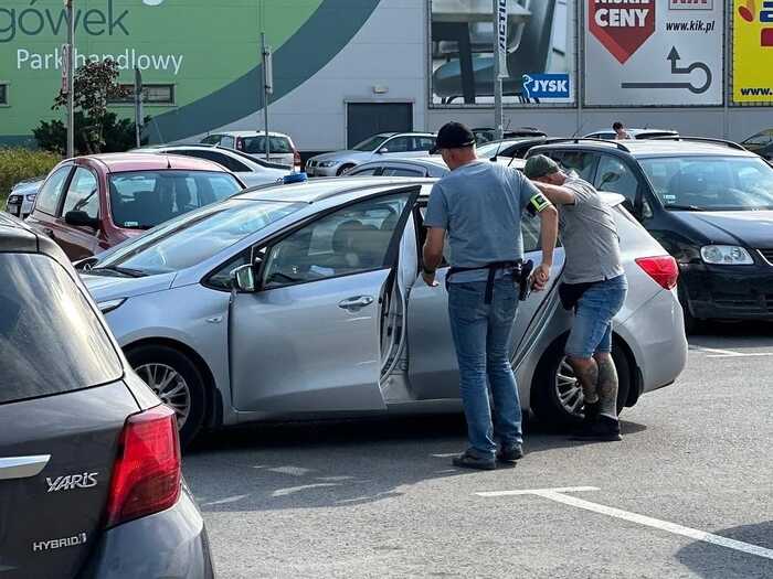 У Польщі чоловік поранив ножем двох українських підлітків