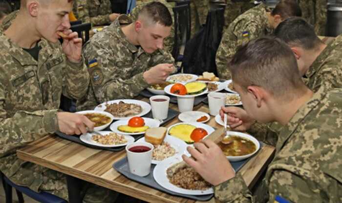 У Миколаєві начальниця військової їдальні оштрафована за незаконне списання харчів на 2,65 мільйонів гривень