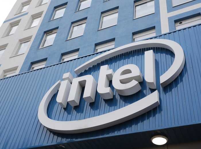 Корпорація Intel розглядає можливість поділу бізнесу, щоб скоротити збитки – Bloomberg