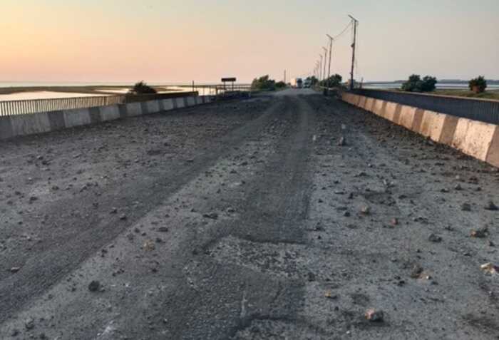 ЗМІ повідомили про пожежу поблизу Чонгарського мосту та опублікували супутникові знімки