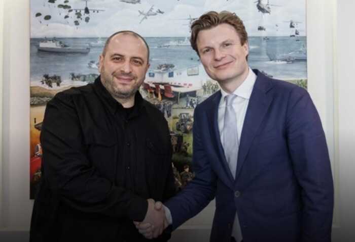 Нідерланди підписали контракти на виробництво 600 тисяч дронів для України