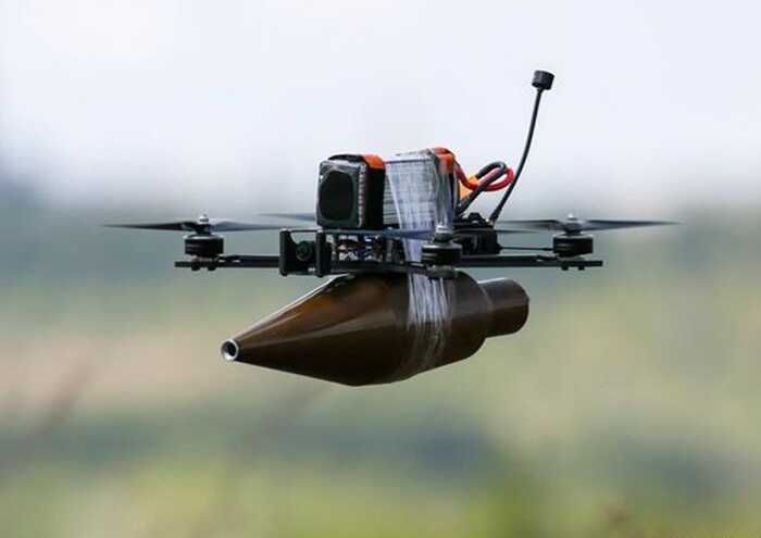 Росія FPV-дроном атакувала авто на Харківщині: загинув 8-річний хлопчик, є поранені