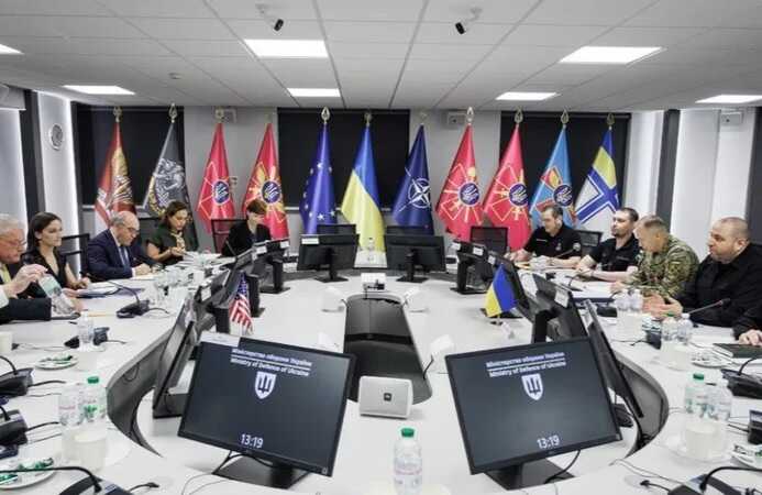 Буданов розкрив Келлогу розвіддані про підготовку Кремля до нападу на НАТО