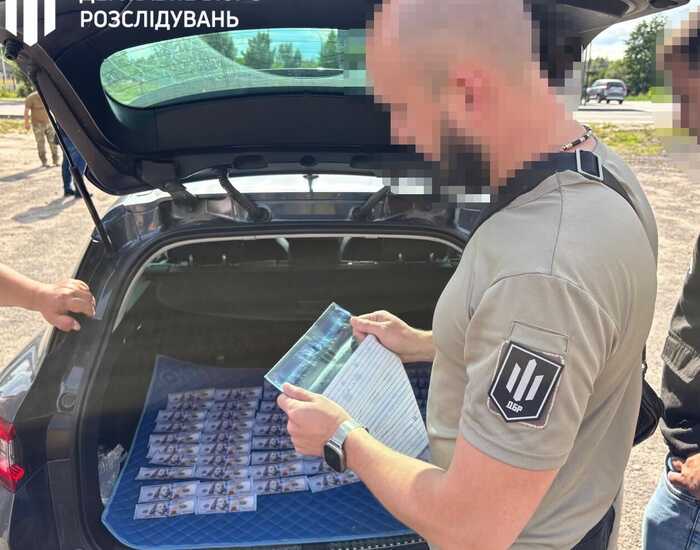 На Волині затримали військовослужбовця, який намагався налагодити "бізнес" із продажу фіктивних документів ухилянтам