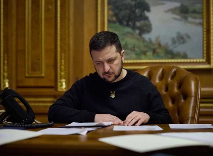 Законопроєкт про обмеження НАБУ знову отримав підпис президента на сайті Верховної ради