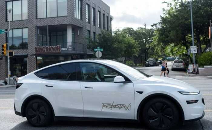 Акціонери позиваються до Tesla: звинувачення стосуються обіцянок щодо роботаксі